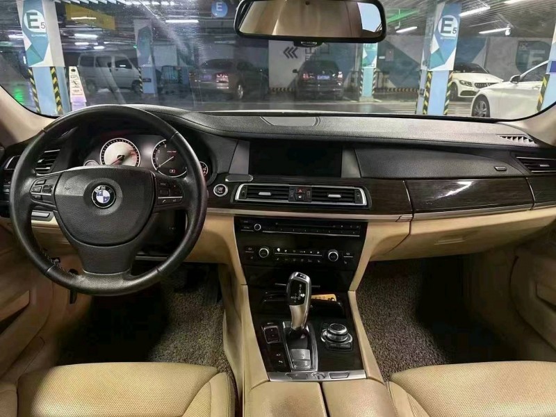 台州13年宝马7系3