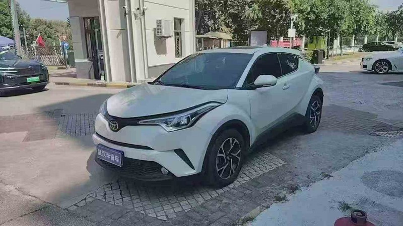 荆门21年丰田CHR3