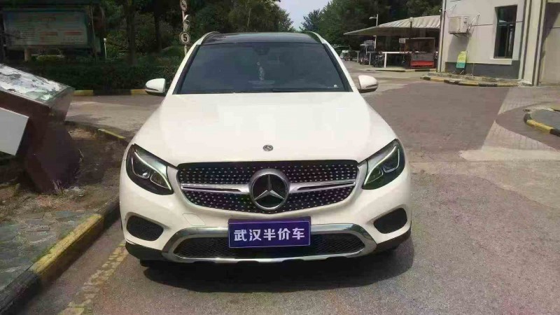 宜昌19年奔驰GLC1