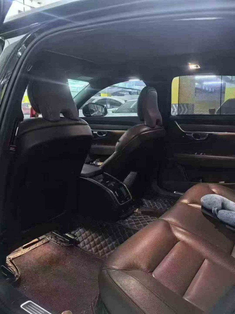 鄂州21年沃尔沃S906