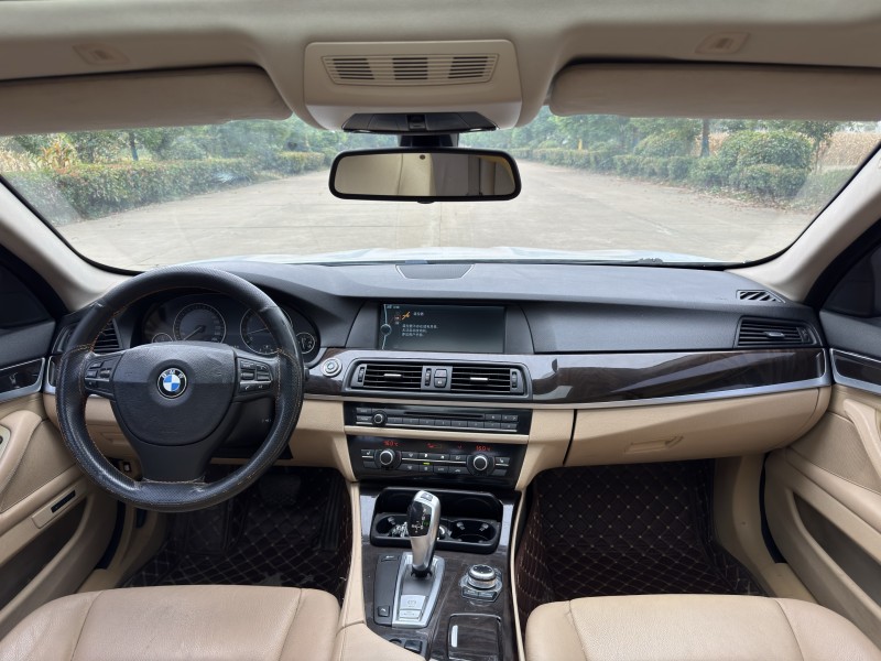 盐城11年宝马5系9