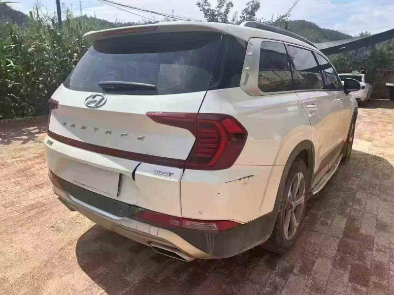 渭南20年现代新胜达8