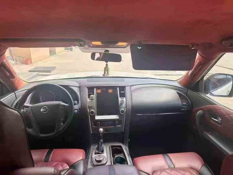 咸阳18年日产途乐4