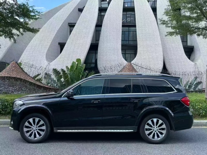 深圳17年奔驰GLS8