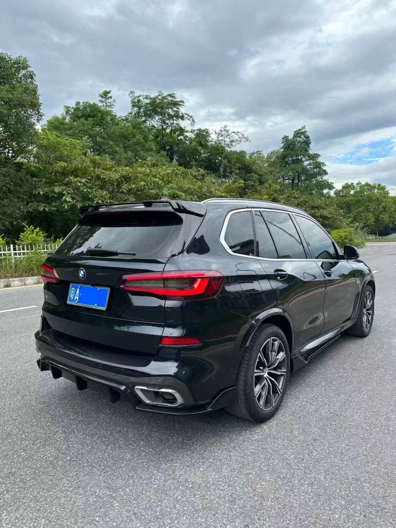 广州21年宝马X54