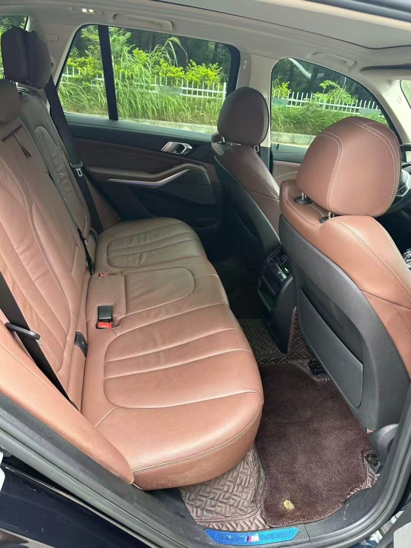 广州21年宝马X56