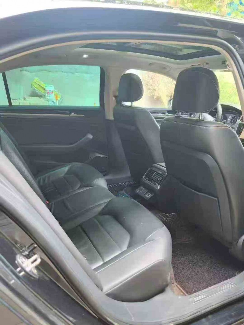 渭南18年大众辉昂5