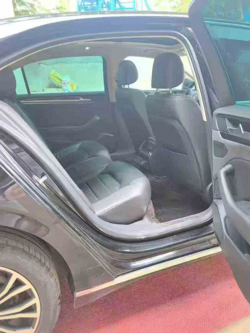 渭南18年大众辉昂7