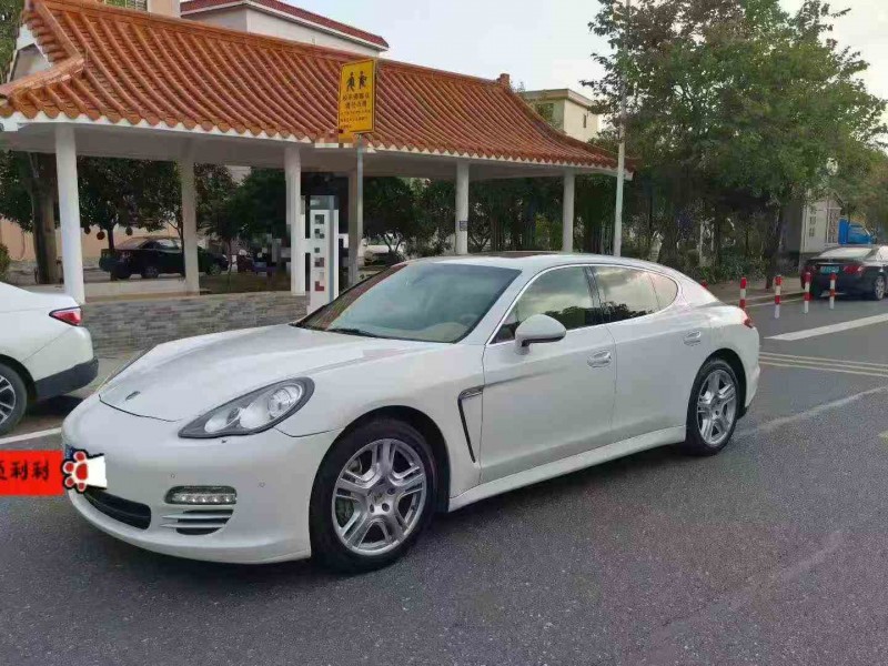 珠海11年保时捷帕拉梅拉3