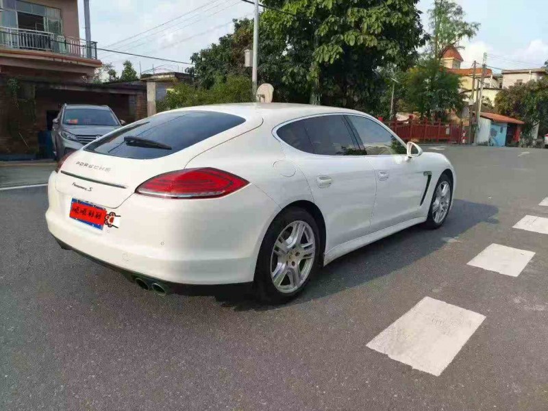 珠海11年保时捷帕拉梅拉7