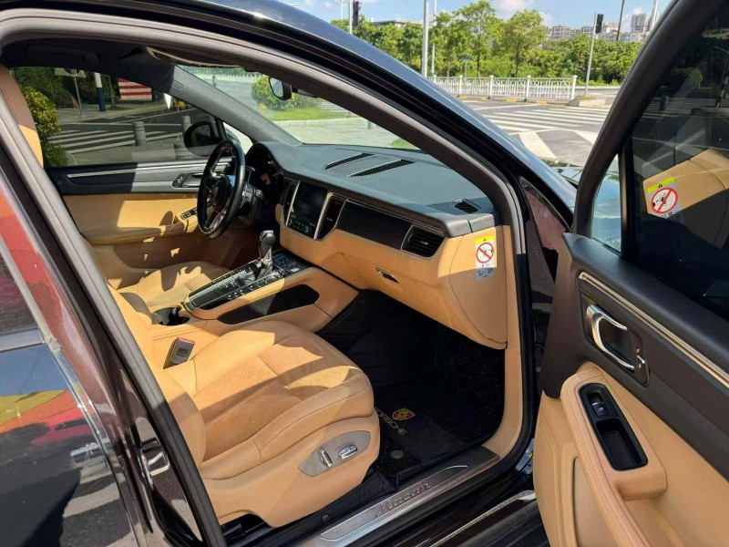 江门18年保时捷Macan4