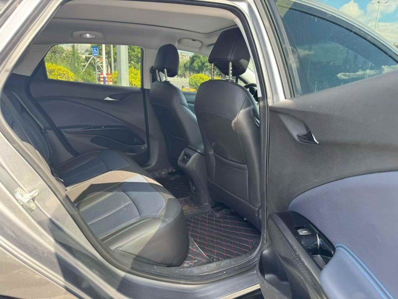 珠海22年别克微蓝6