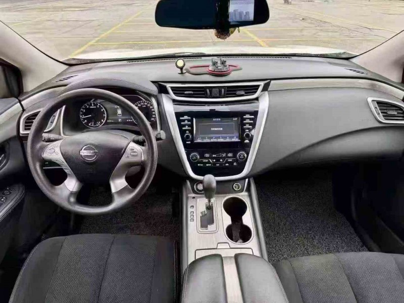 珠海18年日产楼兰5