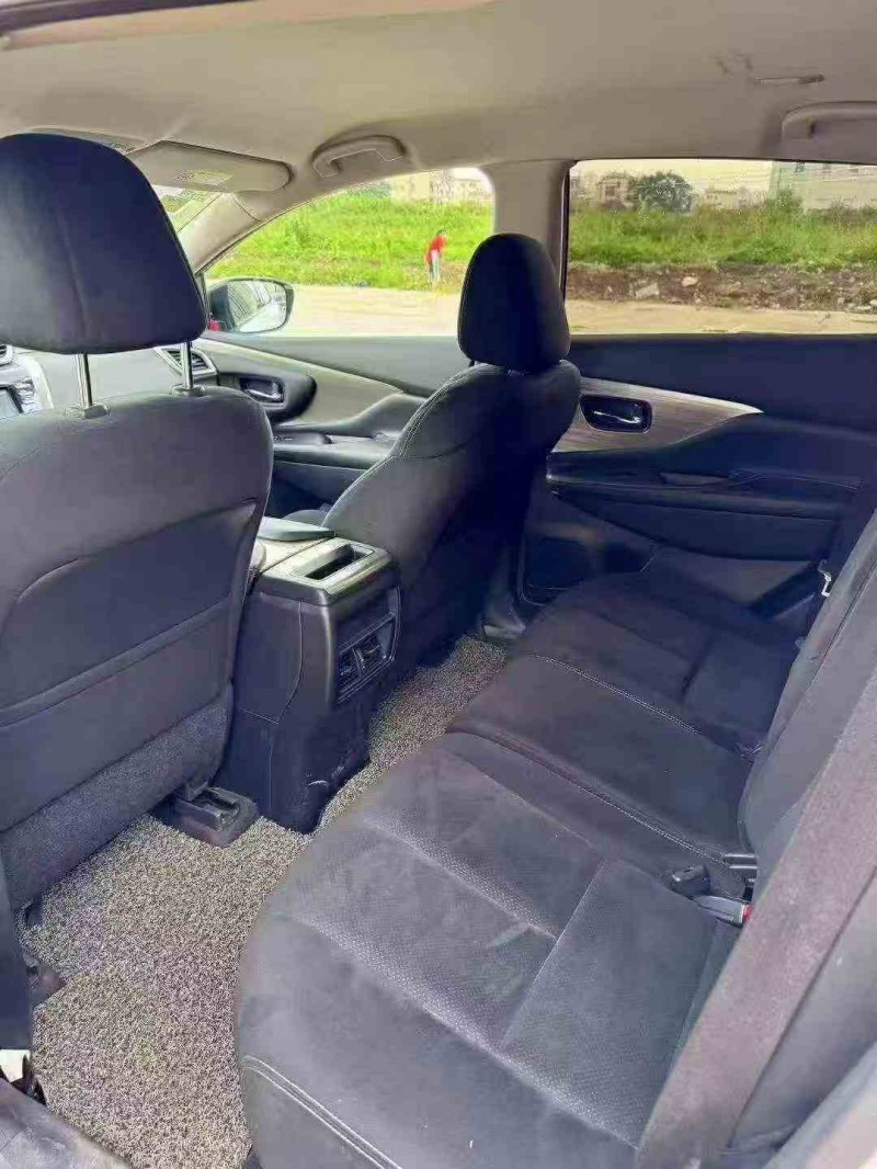 珠海18年日产楼兰6