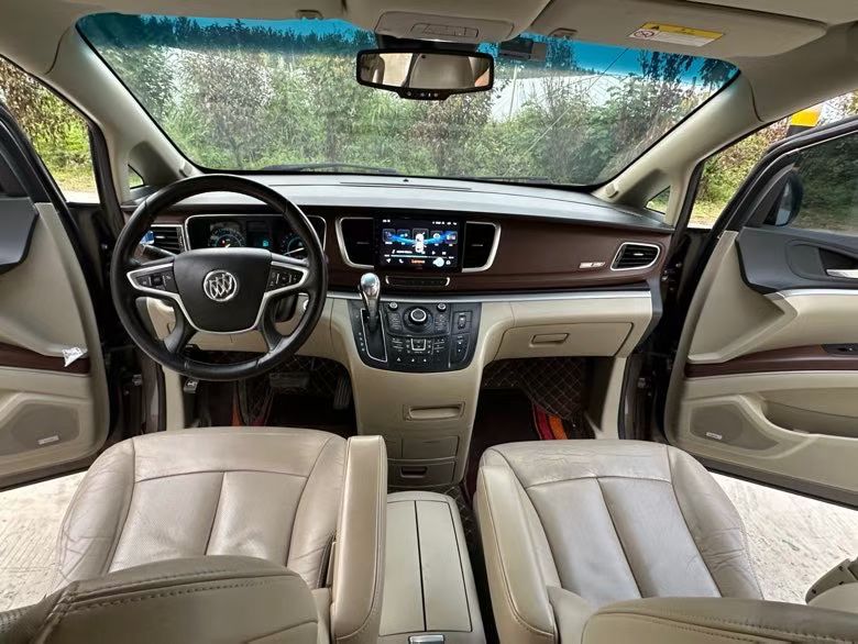 徐州16年别克GL87