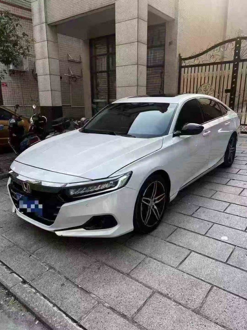 珠海22年本田雅阁2