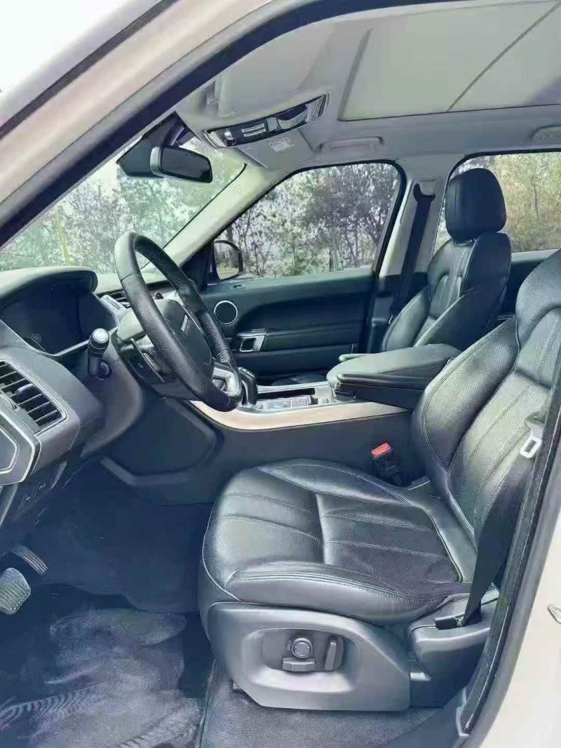 东营17年路虎揽胜运动6