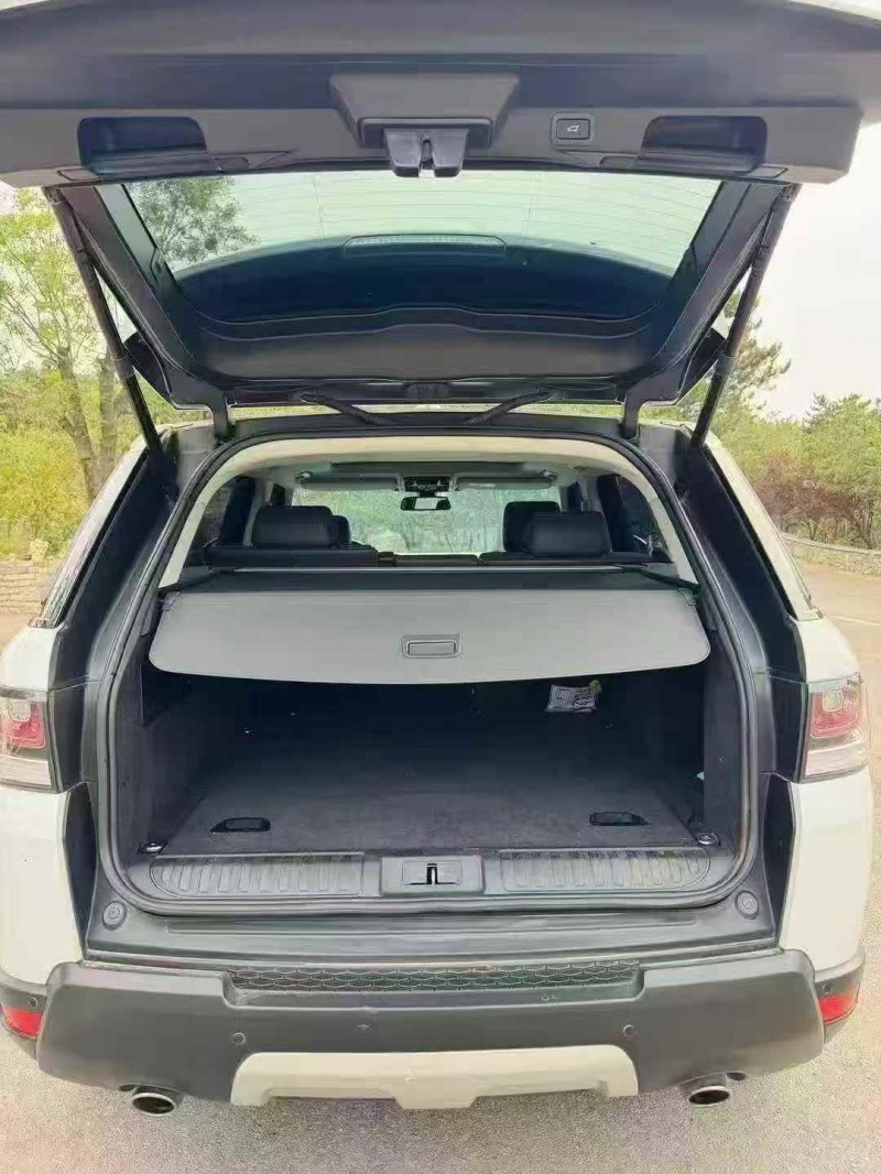 东营17年路虎揽胜运动7