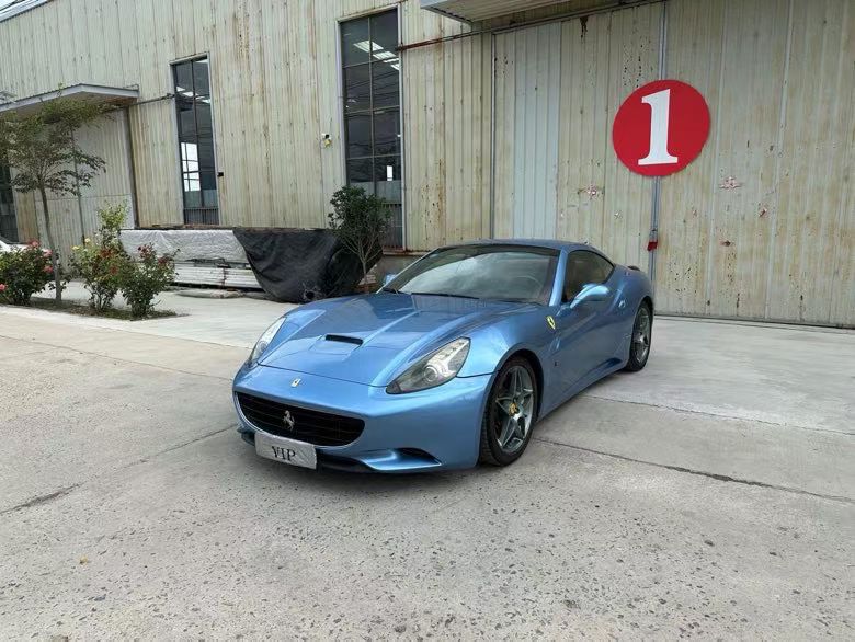 徐州13年法拉利California2