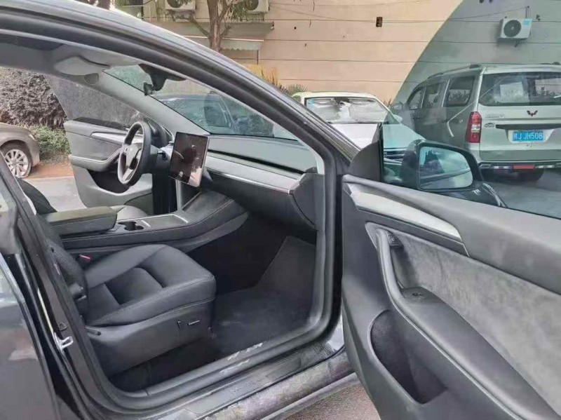 珠海24年特斯拉MODEL Y4