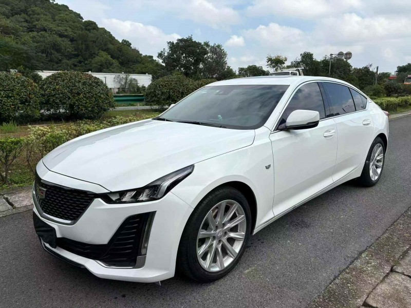 湖州23年凯迪拉克CT52