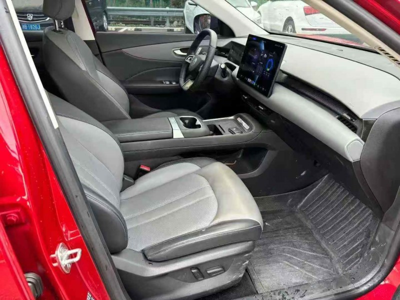 宁波25年名爵es57