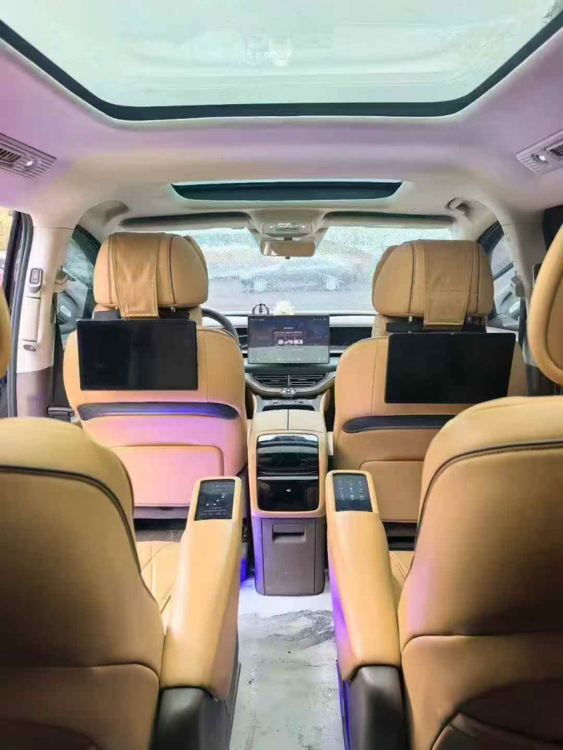 烟台23年腾势D95