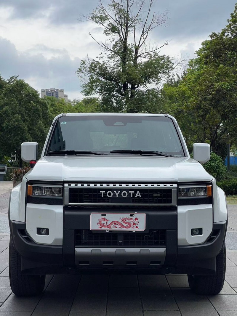 佛山25年丰田普拉多1