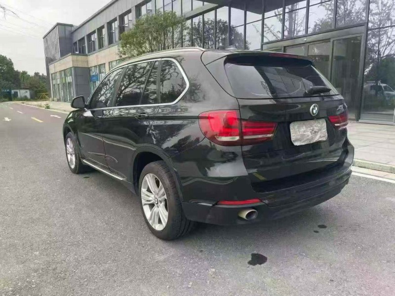 淄博15年宝马X57