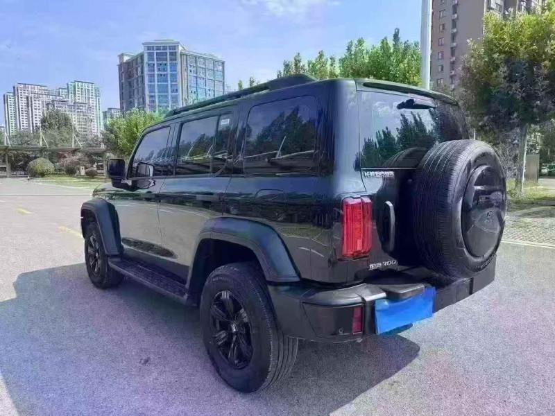 南通25年长城汽车坦克7