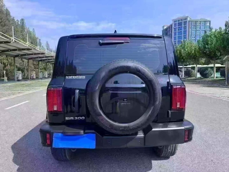 南通25年长城汽车坦克9