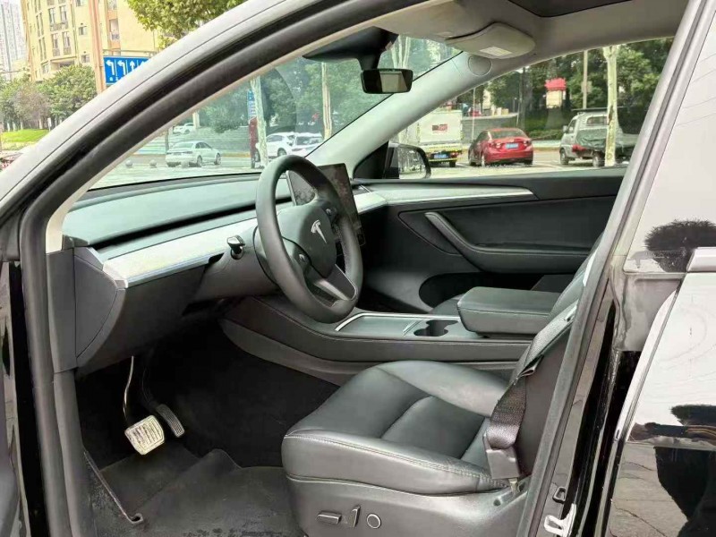 重庆23年特斯拉MODEL Y6