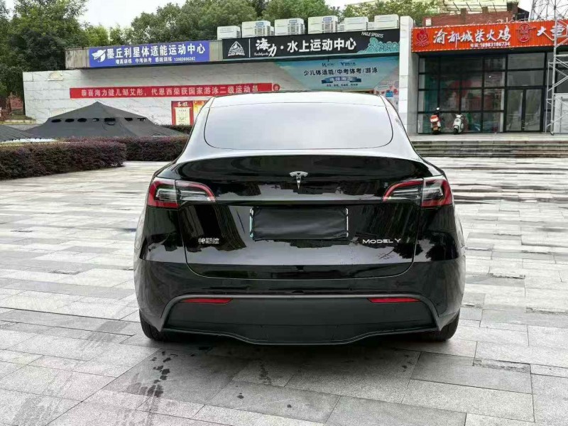 重庆23年特斯拉MODEL Y8