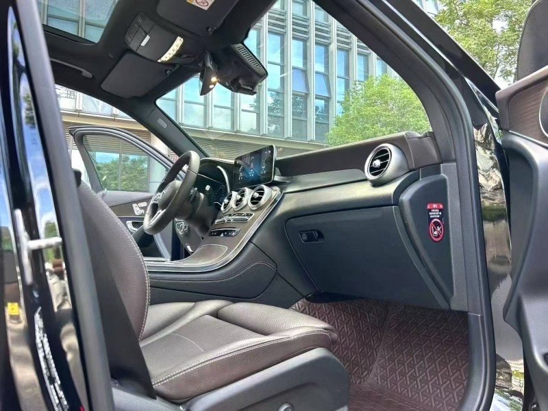 厦门23年奔驰GLC9