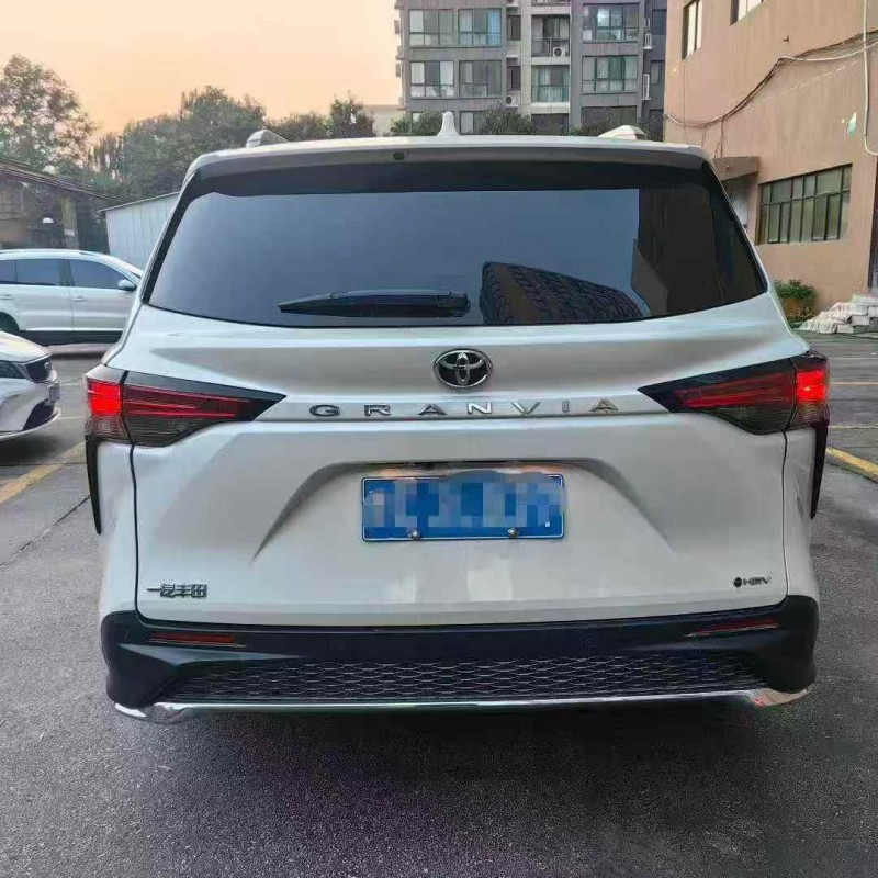 嘉兴24年丰田格瑞维亚9