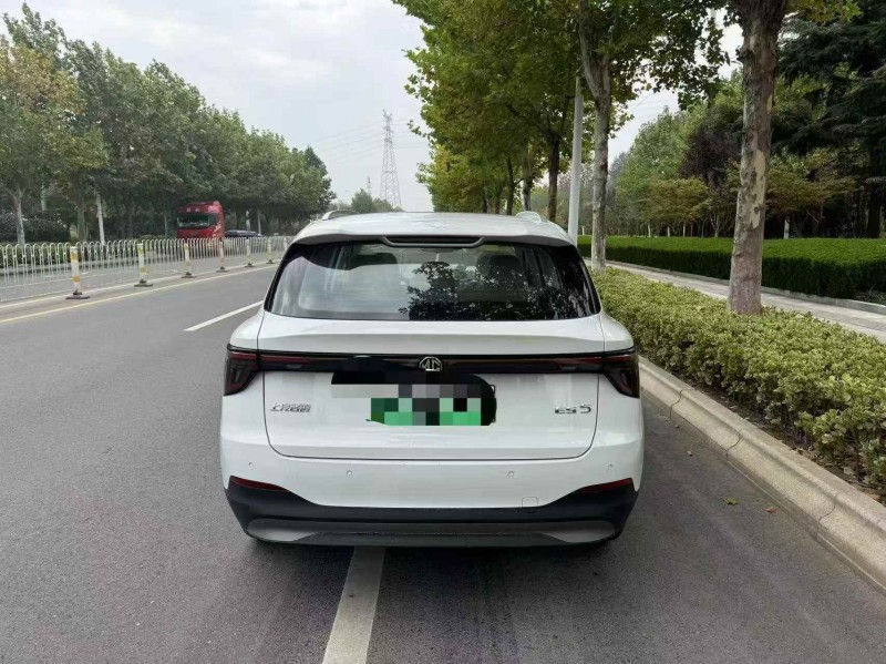 枣庄25年名爵es59