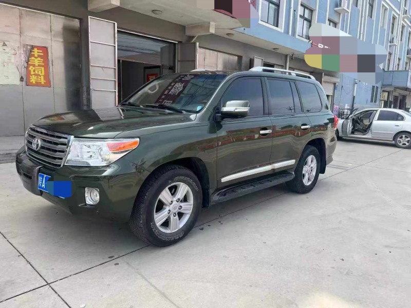 保定13年丰田兰德酷路泽2