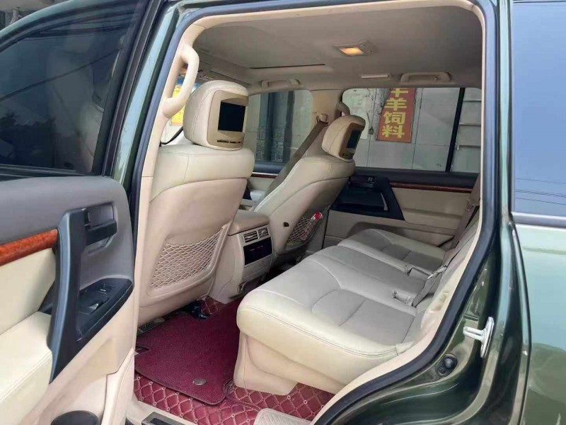 保定13年丰田兰德酷路泽8
