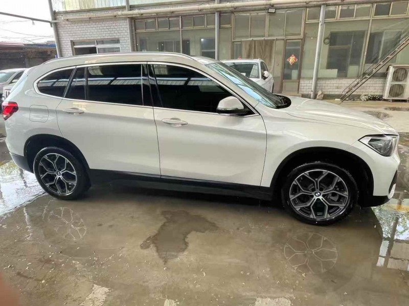 保定23年宝马X13