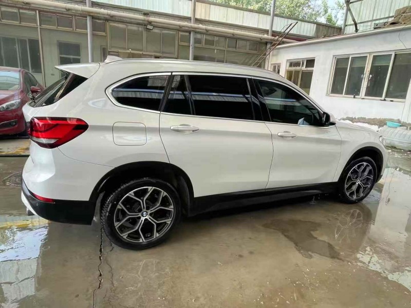 保定23年宝马X16