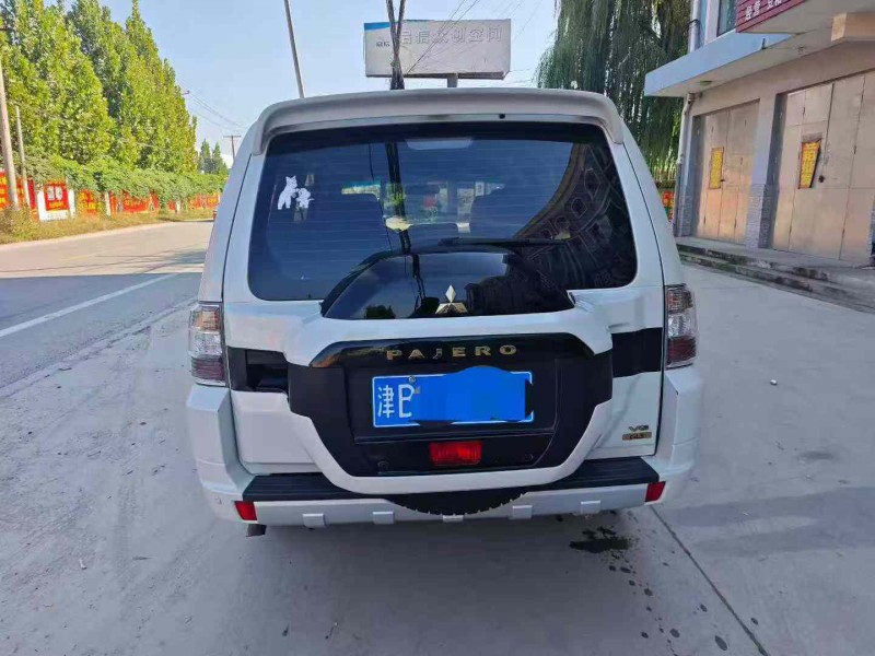 保定20年三菱帕杰罗3