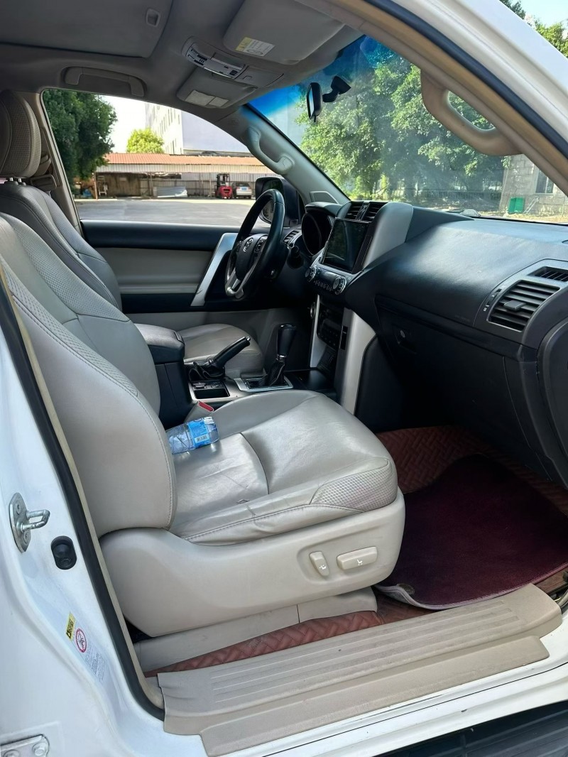 厦门13年丰田普拉多7