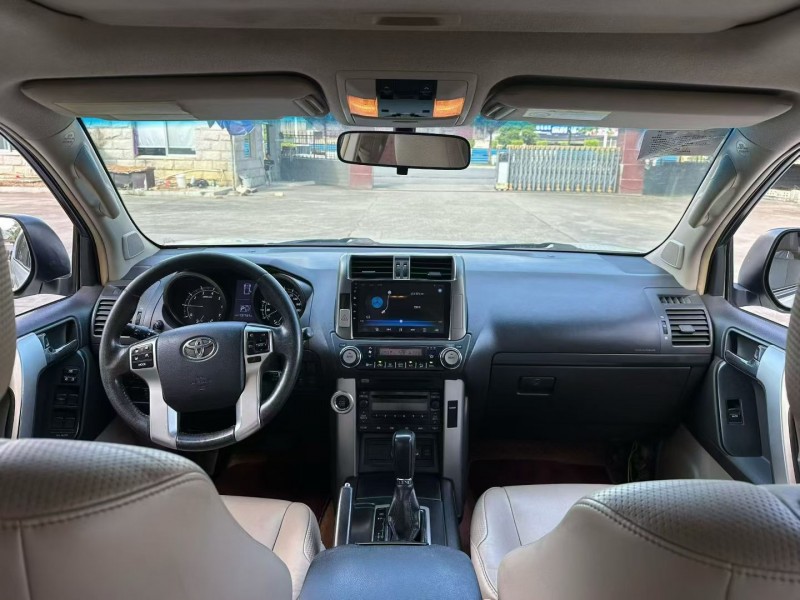 厦门13年丰田普拉多8