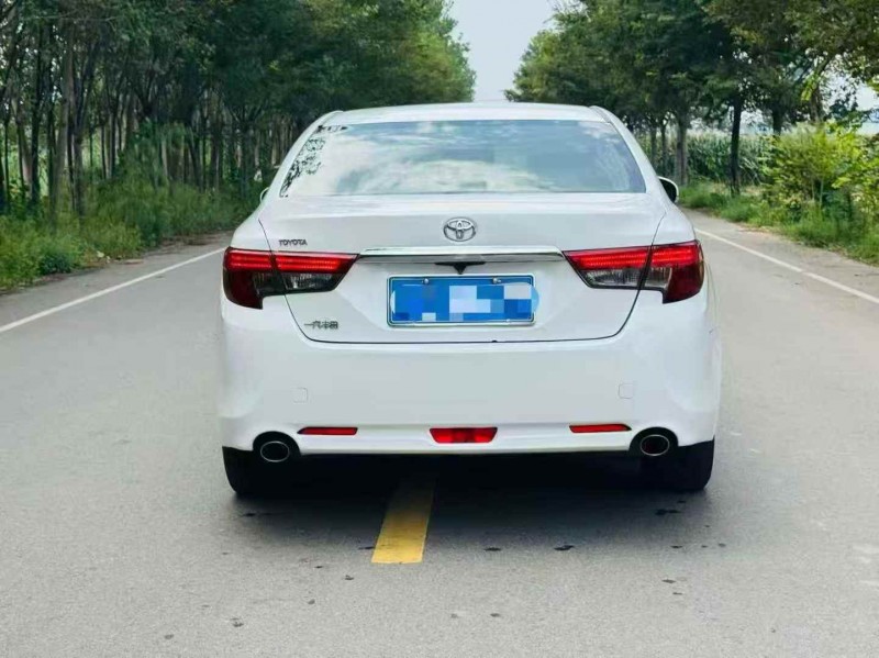 徐州15年丰田锐志8