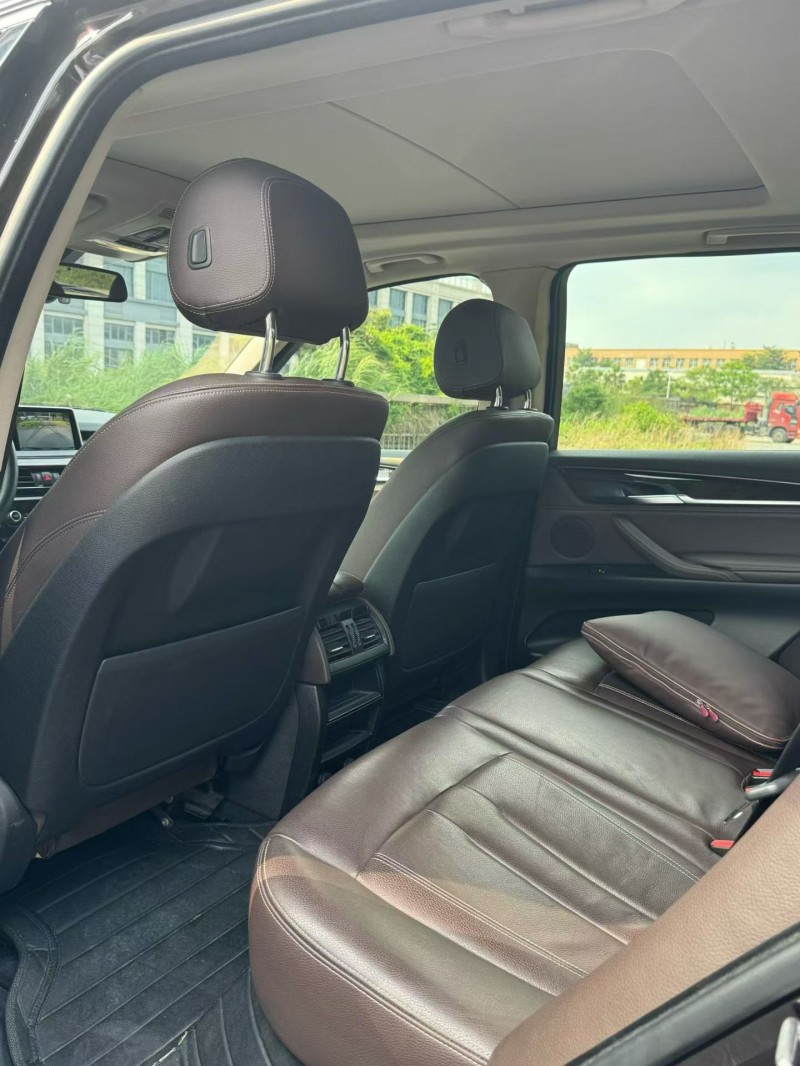 厦门17年宝马X54