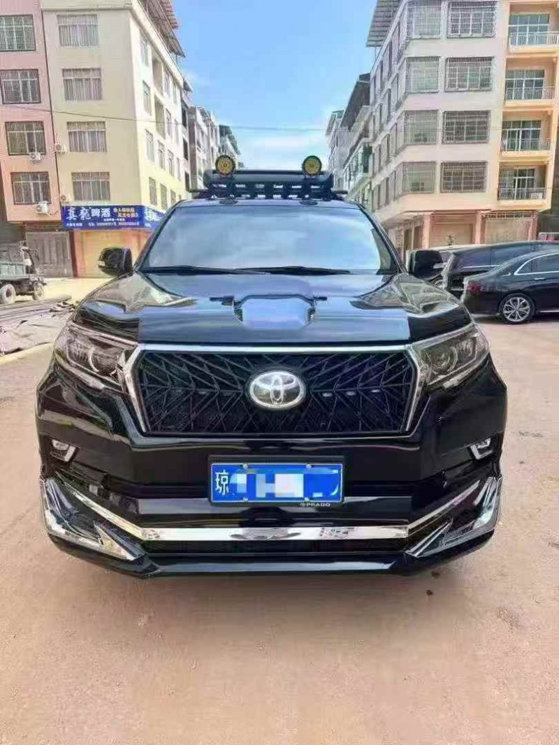 桂林12年丰田普拉多1