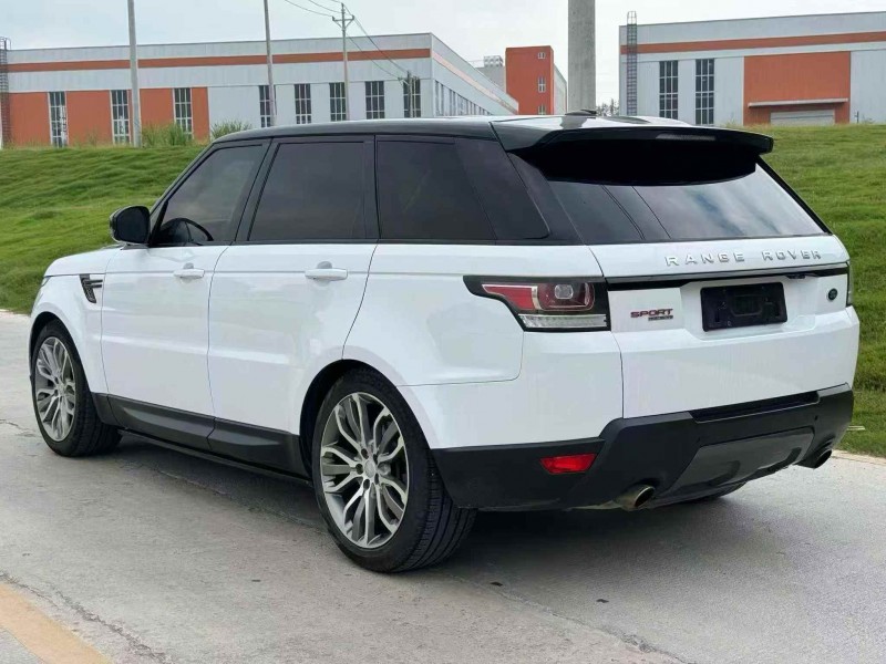 无锡16年路虎揽胜运动9