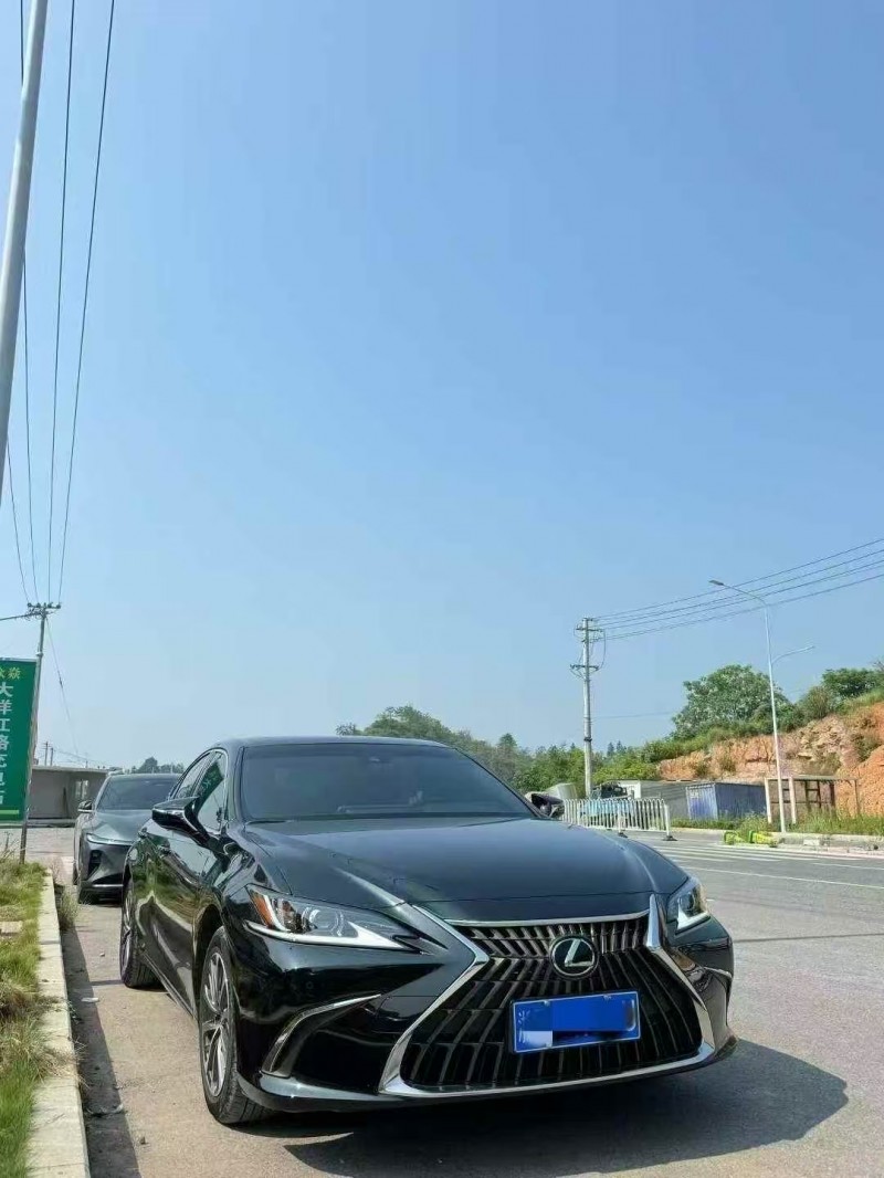 湘潭24年雷克萨斯ES3