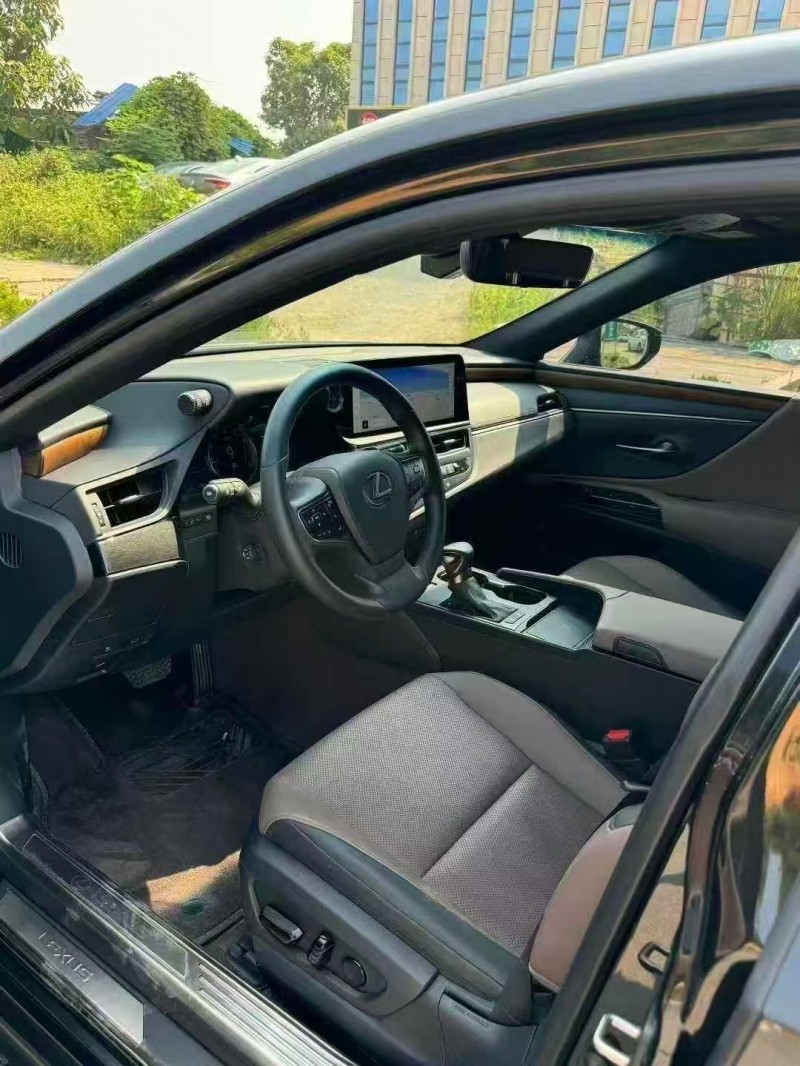 湘潭24年雷克萨斯ES6