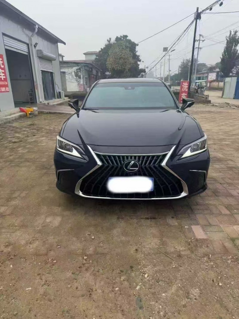 唐山22年雷克萨斯ES1